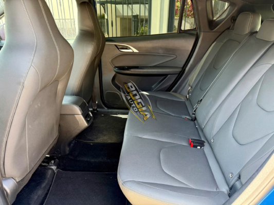 Vinfast-E34-2022-ghe-sau