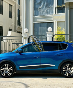 Vinfast-E34-2022-mat-ben