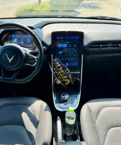 Vinfast-E34-2022-noi-that