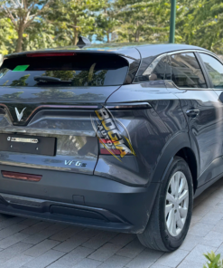 Vinfast-VF6S-2024-sau-phai
